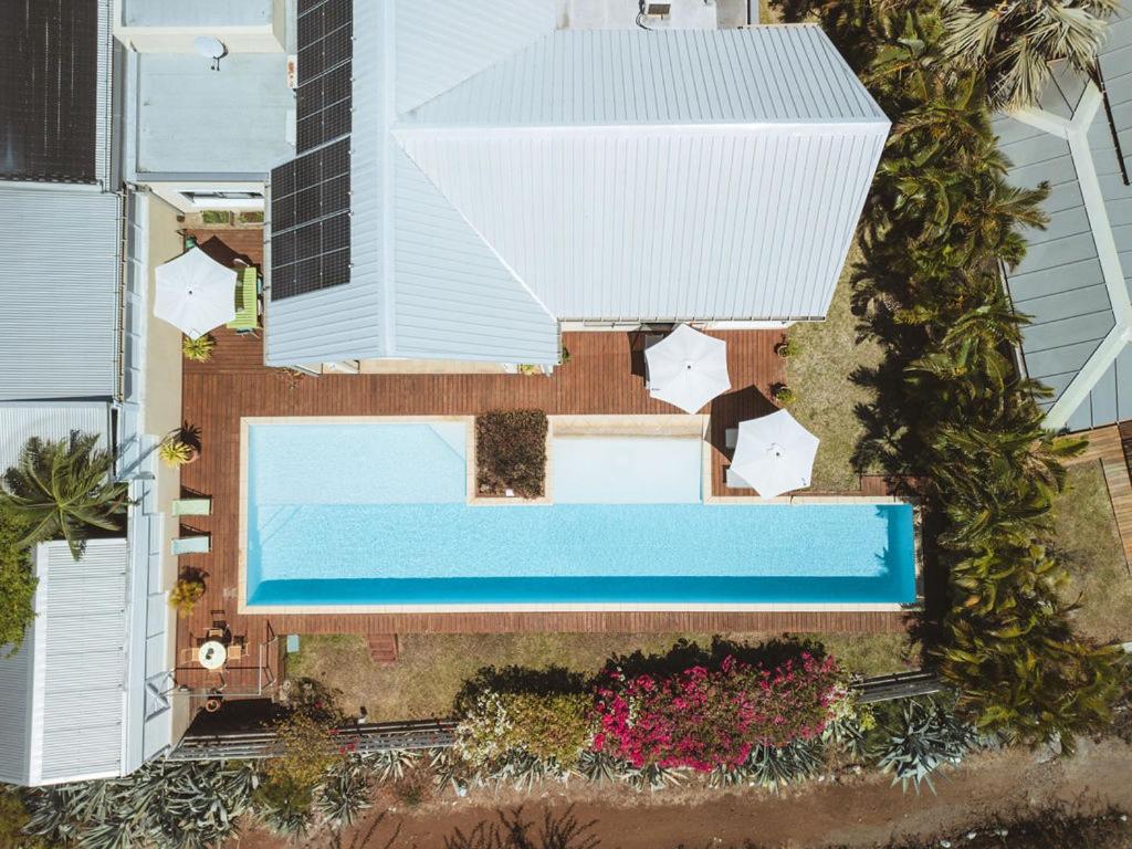 Vue aérienne de Villa Lakaz et de sa piscine